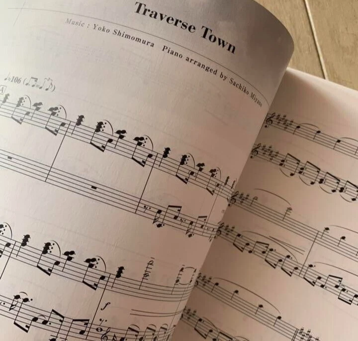 Kingdom Hearts Colecciones de piano LIBRO DE PARTITURAS Banda sonora  Foto 1 de 2