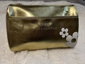 Marc Jacob’s Limited Edition Zipper Case Gold - Picture 1 of 3