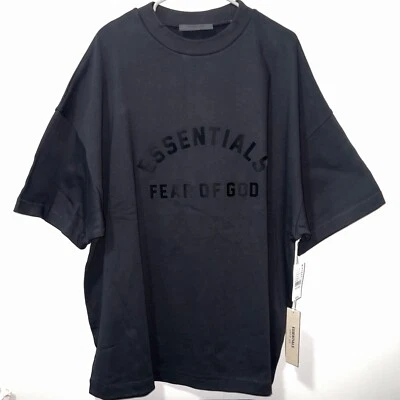 Camiseta Pesada Tamanho LRG - Fear of God Essentials (Preta) (NOVA) - Imagem 1 de 4