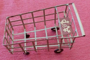 Vintage Antique Small toy Metal A&P Shopping Cart display collectable Dollhouse  - Bild 1 von 10