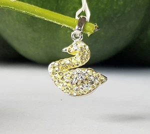 SCHMUCK-STCK ANHÄNGER SILBER Ente Vogel grün A Schwan ZIRKONIA NEU TIERE - Picture 1 of 2