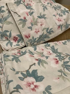 Laura Ashley Rosamond Pale Cranberry Double Size Duvet Set(2)& Two Pillowcases - Picture 1 of 7