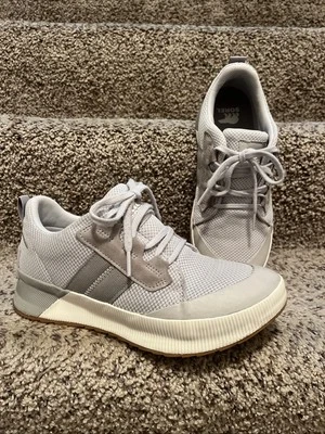 Women’s Sorel Out N About III Waterproof Sneakers Gray White Size 8.5 - Image 1 of 4