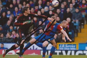 MIDDLESBROUGH: LUKAS JUTKIEWICZ SIGNED 6x4 ACTION PHOTO+COA - Picture 1 of 1