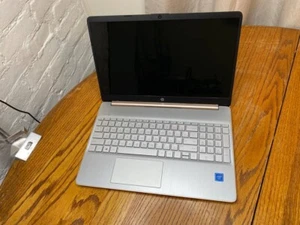 HP Laptop 15-DY0019DS 15.6" HD Intel Celeron N4020 8GB DDR4 RAM, 256GB SSD - Afbeelding 1 van 14