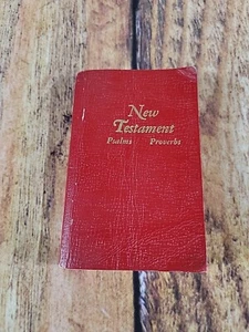 Vintage 1968 KJV Pocket New Testament Psalms & Proverbs National Bible - Foto 1 di 7