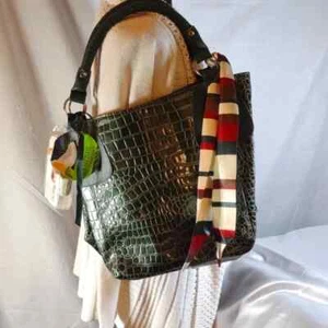 Vintage NWT 70's Faux Croc Green w/Woven Handles Shoulder Bag bonus neck tie! - Picture 1 of 16