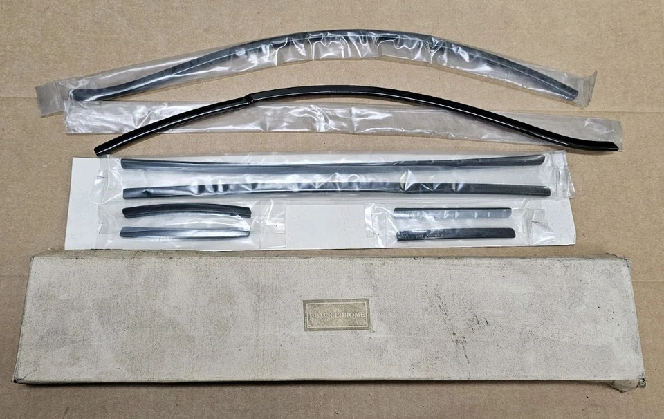 NUEVO 1976 1986 Mercedes W123 Kit Protector Borde Puerta / Negro Cromo 300d 240d  Foto 1 de 3