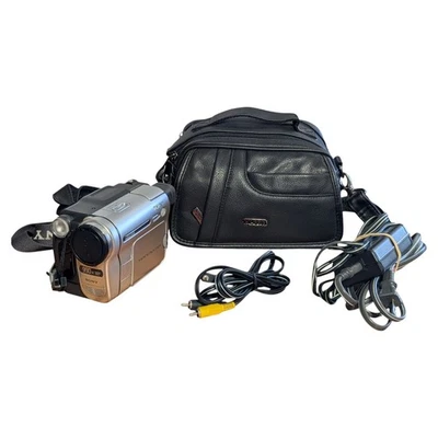 Sony Handycam CCD-TRV138 Hi8 Camcorder VCR Player/Transfer Kit Charger Bag Works - Image 1 of 4