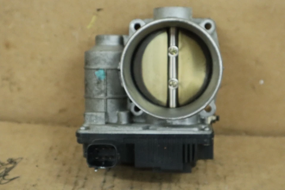 2002 2003 2004 2005 2006 Nissan Maxima 3.5L Engine Throttle Body OEM SERA57601 - Imagem 1 de 4