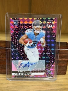 2025 Panini Mosaic ELIC AYOMANOR RC Pink Auto 1/30 FOTL SSP #333 Titans - Bild 1 von 2