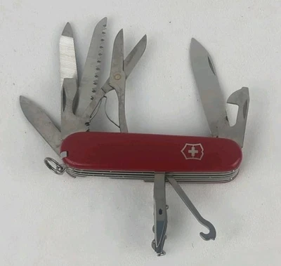 Navaja suiza Victorinox Ranger ¡Multiherramienta roja! Foto 1 de 4