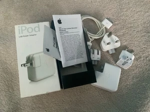 Apple iPod Classic 4th Generation Genuine Charging set ref.B - Picture 1 of 2