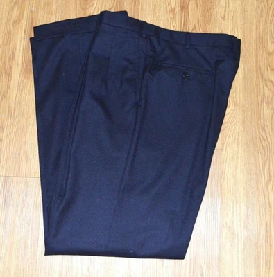 Brioni Italy 36 / 33 navy blue 100% flannel wool pleat cuff dress pants p7j5 - Image 1 of 4