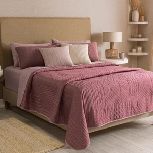 BLUSH COLOR SPECIAL FABRIC REVERSIBLE ULTRASLIM COMFORTER SET 1 PC TWIN SIZE - Picture 1 of 5