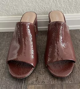 BCBG Beverly Faux Leather Sandals 3.5” Heel Open Back Open Toe Size:8 - Picture 1 of 4