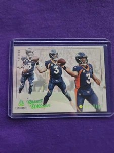 2023 Panini Luminance Russell Wilson Vestige #7 Denver Broncos - Picture 1 of 2