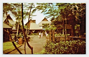 HAWAII HI ~ THE MARKETPLACE ~ Waiakea resort village HILO UNPOSTED - Picture 1 of 2