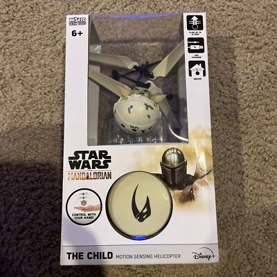 World Tech Toy Star Wars Mandalorian The Child Baby Yoda Motion Sense Helicopter - Image 1 of 2