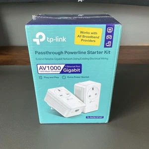TP-Link AV1000 Powerline Starter Kit TL-PA7017P KIT Passthrough Gigabit HomePlug - Imagen 1 de 4