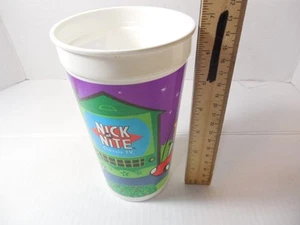 Nick At Nite Drive 1994 con estilo Calssic Pop TV taza de plástico vintage Hardee's - Imagen 1 de 9