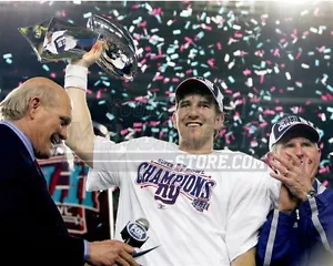Eli Manning New York Giants with Super Bowl trophy 8x10 11x14 16x20 photo 772 - Picture 1 of 1