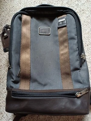 Mochila de viaje TUMI Alpha Bravo Antracita Dover portátil escuela universidad carbón Foto 1 de 4