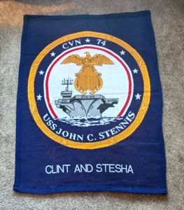 Manta de tenis USS John C escudo de barco Binghamton Knitting Co tiro 72" x 54" - Imagen 1 de 13