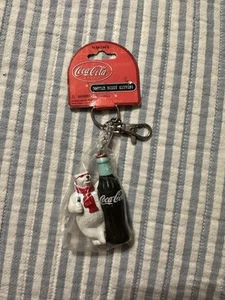 Vintage Coca Cola Smiling Polar Bear Key Chain Bottle Buddy Keyring - Picture 1 of 4