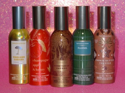 BATH & BODY WORKS HOME CONCENTRATED ROOM SPRAY 1.5 OZ. HOLIDAY,VANILLA *CHOOSE* - Image 1 of 4