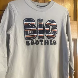 Camiseta gris manga larga BIG BROTHER 4T para niños pequeños - Imagen 1 de 3