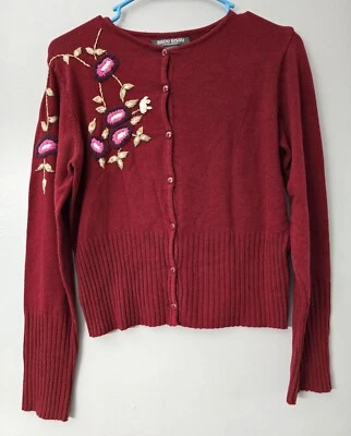 Bisou Bisou 花卉粗刺绣镶嵌纽扣开衫毛衣精细 M — 第 1/4 张图片