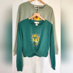 Cut & Paste Womens Cropped Twist Tops Lot of 2 Size M Green Butterfly Sunflowers - Picture 1 of 10
