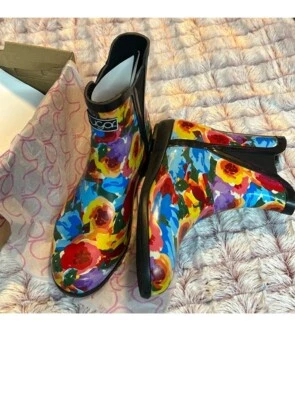 Botas de lluvia florales al tobillo de goma Sugar para mujer talla 8 Foto 1 de 4