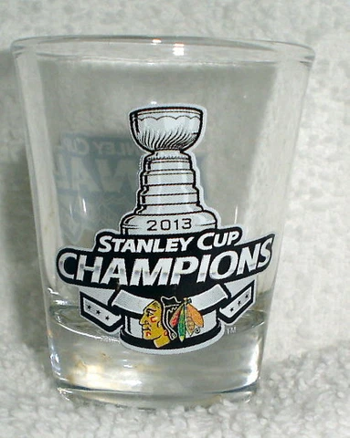 Chicago Blackhawks 2013 NHL STANLEY CUP champs Champions SHOT GLASS Cover