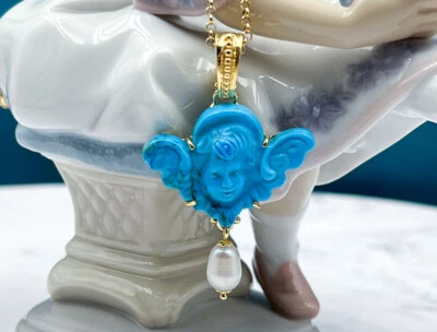 Colgante camafeo veneciano TAGLIAMONTE Designs (2185P) 925SS/YGP *Querubín*Reg. $200 Foto 1 de 4