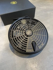 Kingpin Zeppelin Centerpin Aero 500 Angelrolle Schwarz Gelb Brandneu - Bild 1 von 9