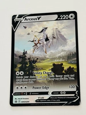 Pokémon TCG Arceus v SWSH204 Sword & Shield Promo Card in Near Mint Condition - Image 1 of 2