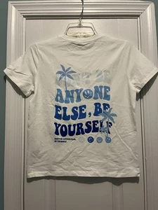 SHEIN Boys Don’t Be Everyone Else, Be Yourself! Lässiges Strand inspiriertes T-Shirt Größe 10Y - Bild 1 von 2