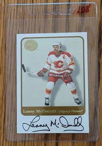2001 Fleer Greats Of The Game Autogramme Lanny McDonald Flames Autogramm - Bild 1 von 2