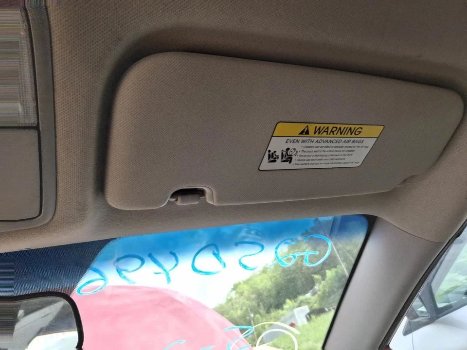 KIA Forte 2015 usado pasajero parasol bronceado sedán de 4 puertas OEM 268-11352R Foto 1 de 1