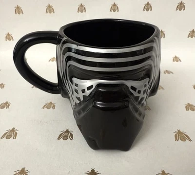Taza de café esculpida de cerámica Kylo Ren Star Wars Force Awakens 28 oz. Disney Foto 1 de 4