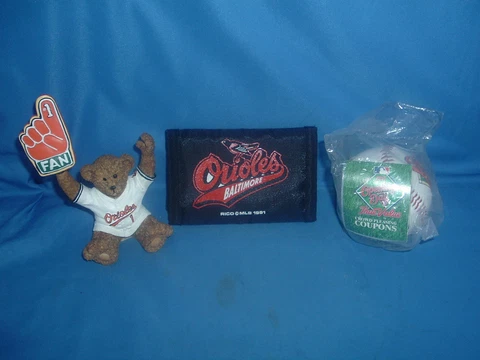 Baltimore Orioles New 1997 Opening Day Ball &  #1 Fan Bear  Orioles Nylon Wallet Cover