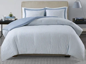 Madison Park Essentials Hayden Luxury 3-Piece King Duvet Cover Set in Blue - Picture 1 of 4