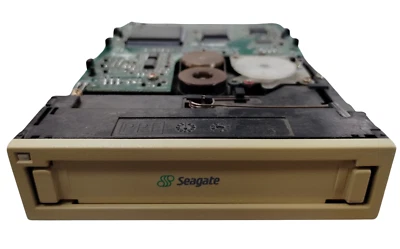 Seagate Hornet Travan TR5 IDE Internal Tape Drive STT320000A - Image 1 of 3