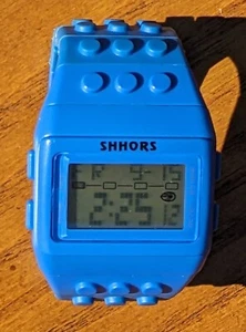 Reloj Pulsera Digital SHHORS Estilo Ladrillo Banda Azul Niños (Modelo SH-715) - Imagen 1 de 3