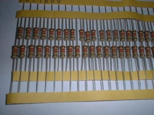 25x 1,2 kOhm / 0,5 Watt Carbon Film Resistor Ø3x9mm - Picture 1 of 2