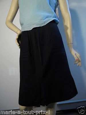 SALVATORE FERRAGAMO MADE IN ITALY 100% LAINE JUPE NOIR TRES STYLEE HAUTE COUTURE - Photo 1/4