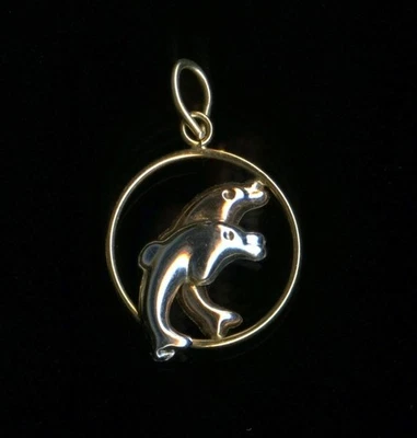 Nuevo Colgante 10K 22mm Oro Amarillo Sólido Blanco y Rosa Delfín Peces Mar Océano)nc Foto 1 de 2