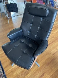 MCM Heywood Wakefield  Walnut Swivel Rocking Lounge Chair & Ottoman - Picture 1 of 11